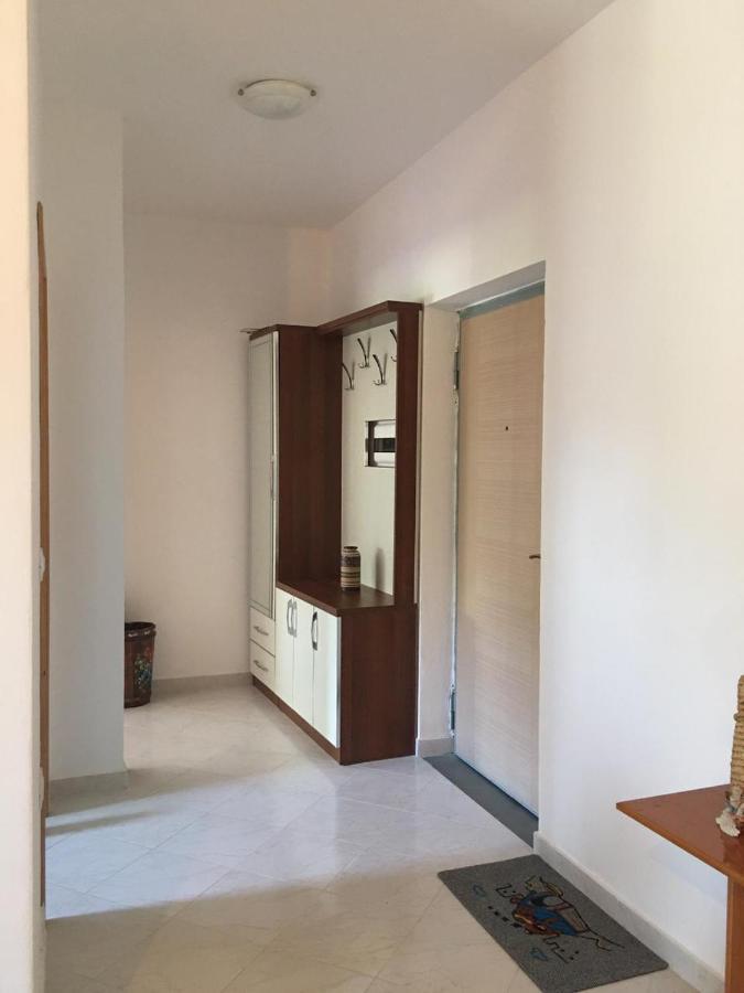 Appartamento Laura Con Vista Lungomare Vlore Exterior photo
