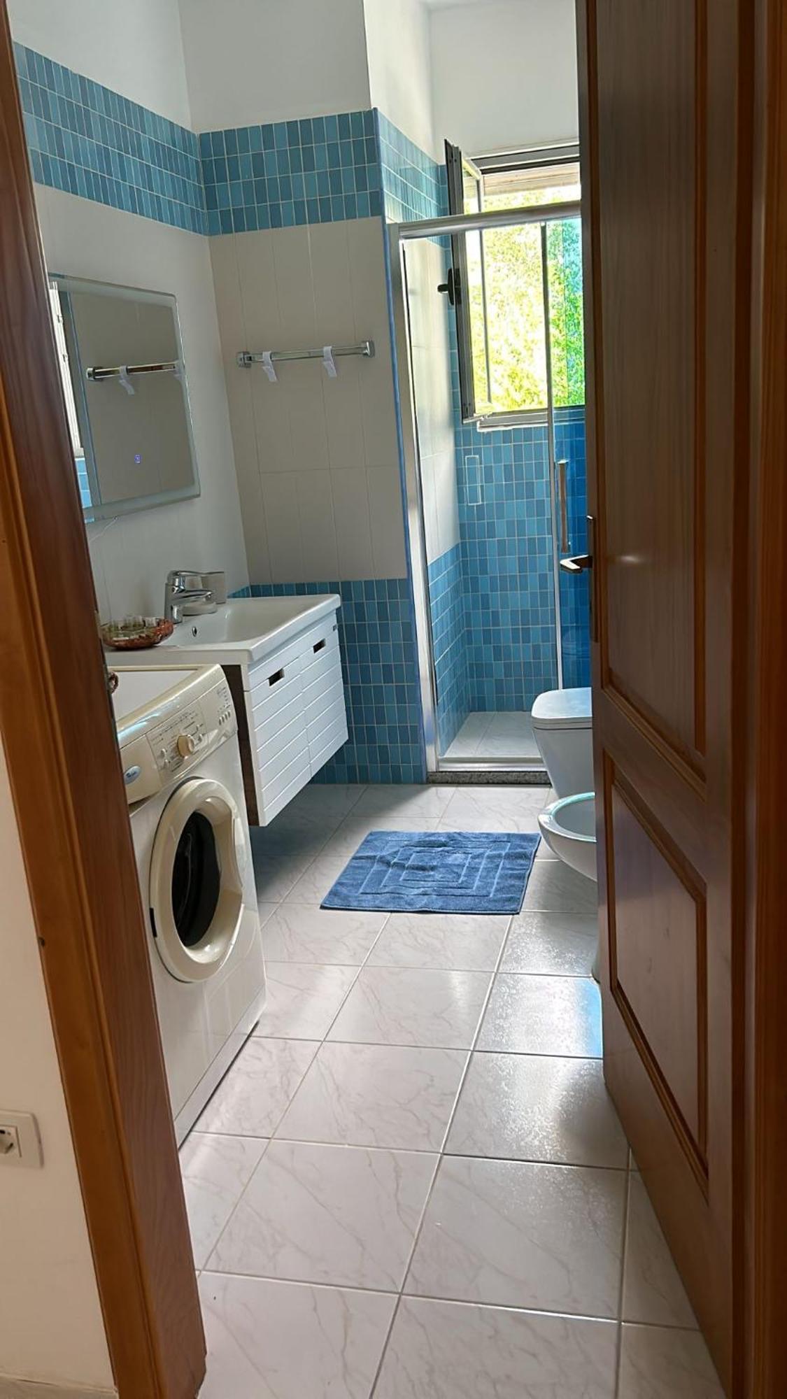 Appartamento Laura Con Vista Lungomare Vlore Exterior photo
